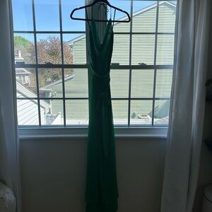 Elegant Green Evening Dress/Gown